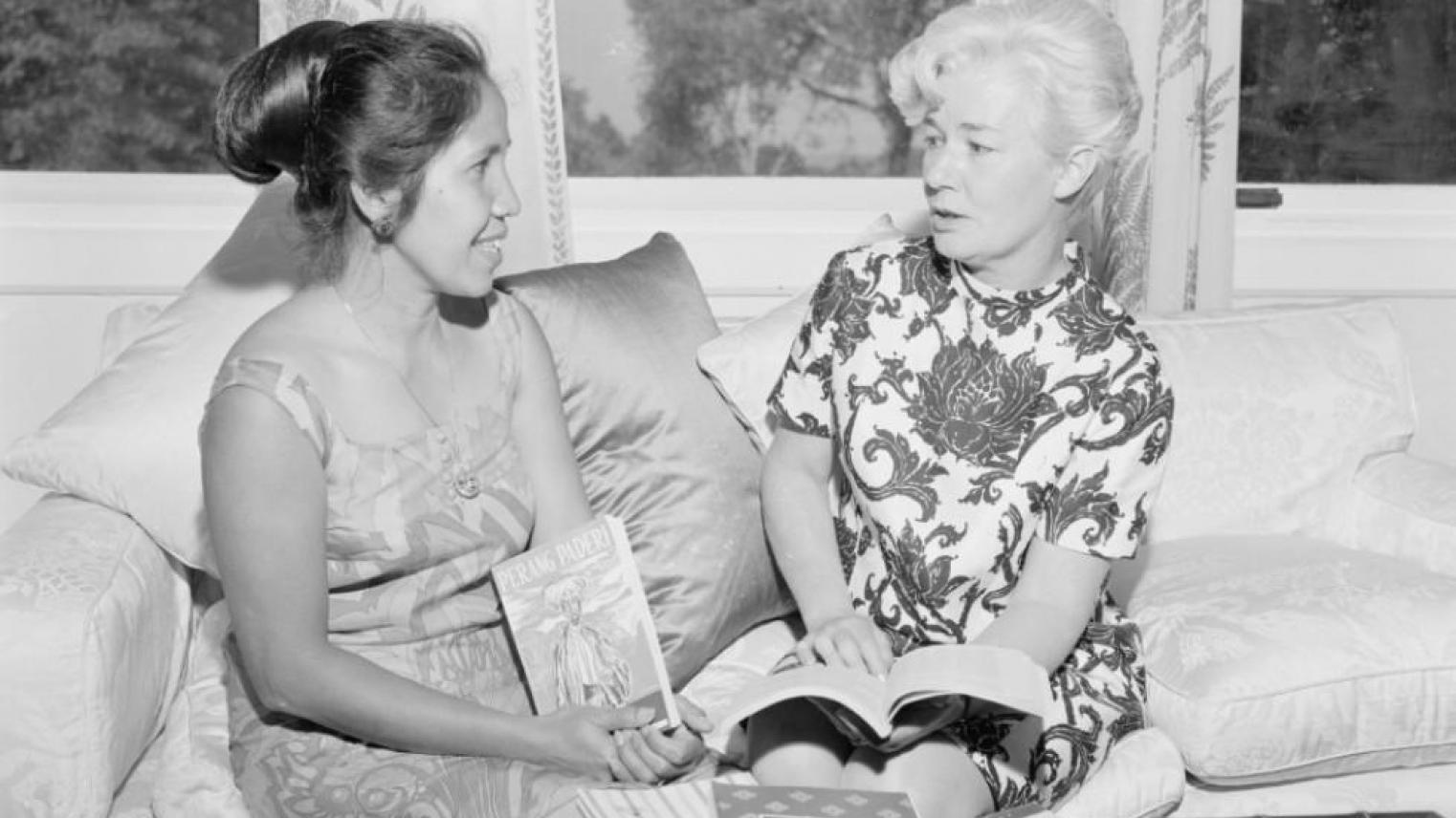 Ibu Yohanni teaching Bettina Gorton Indonesian at The Lodge in 1968 Source National Archives of 